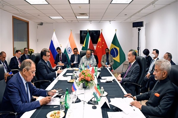 Wang Yi, BRICS Dışişleri Bakanları Toplantısı’na katıldı