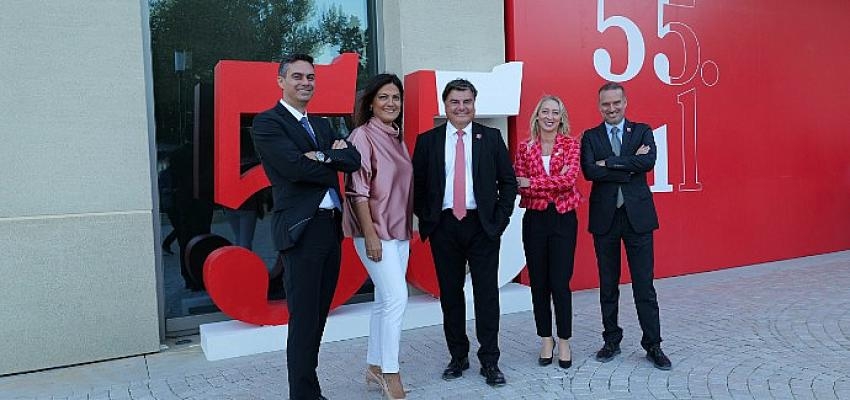 Arzum 55’inci yaşını 55 ayrı tasarımla kutladı