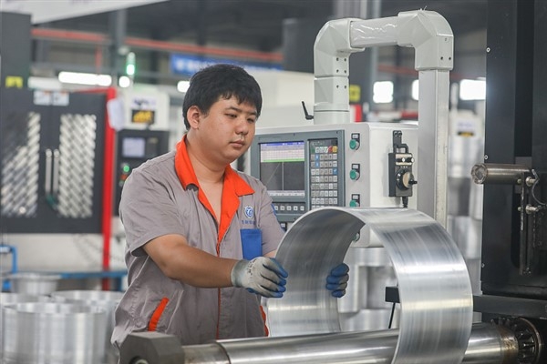 Çin’deki sanayi şirketlerinin gelirinde artış kaydedildi
