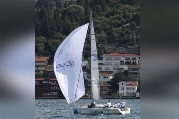 Lexus Sailing Team ilk yarışıyla İstanbul’da yelken açtı