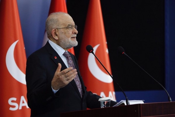 Karamollaoğlu: ″Eskiden muhalefetle kavga ediyordu, şimdi de toplumla kavga ediyor″