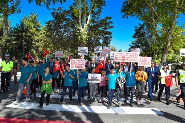 Malatya’da ‘Yayalara Öncelik Duruşu, Hayata Saygı Duruşu’ etkinliği düzenlendi