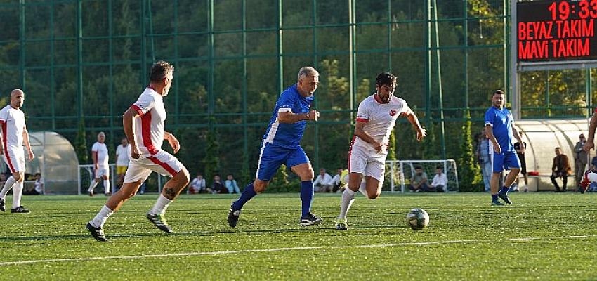 Futbolun şöhretleri Üsküdar’da buluştu