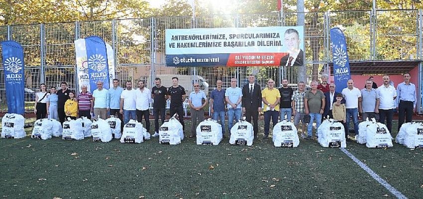 Gölcük Belediyesi’nden Amatör Spor Kulüplerine destek