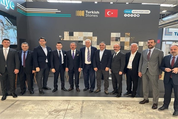 Türk doğaltaş ihracatçılarından İtalya’da yeni işbirlikleri