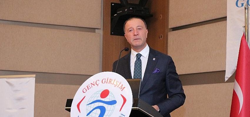 Prof. Dr. Emre Alkin’den iş dünyasına çarpıcı tavsiyeler