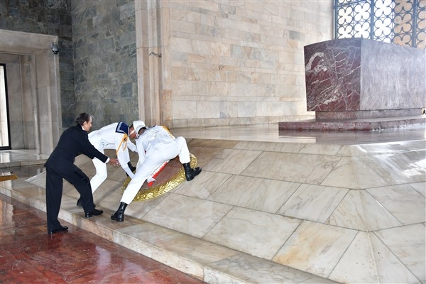 TÜHİD, 50. yılında Anıtkabir ziyareti gerçekleştirdi