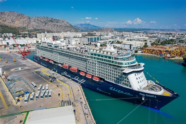 Mein Schiff 6, Antalya’da