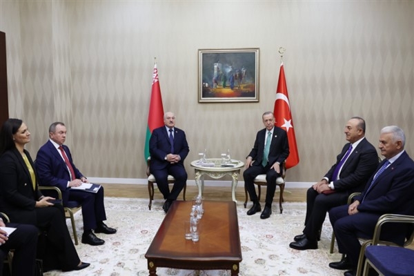 Cumhurbaşkanı Erdoğan, Belarus Cumhurbaşkanı Aleksandr Lukaşenko ile bir araya geldi