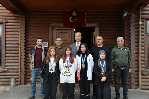 Başkan Babaoğlu, Sakaryalı şampiyonlarla buluştu