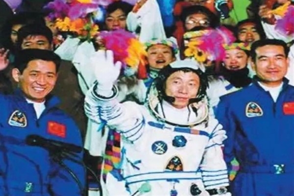 Çin’in uzay yolculuğunda çığır açan Shenzhou-5