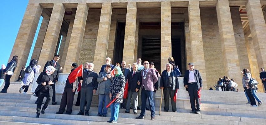 Gönül Köşkü Huzurevi Sakinleri Anıtkabir’i Ziyaret Etti