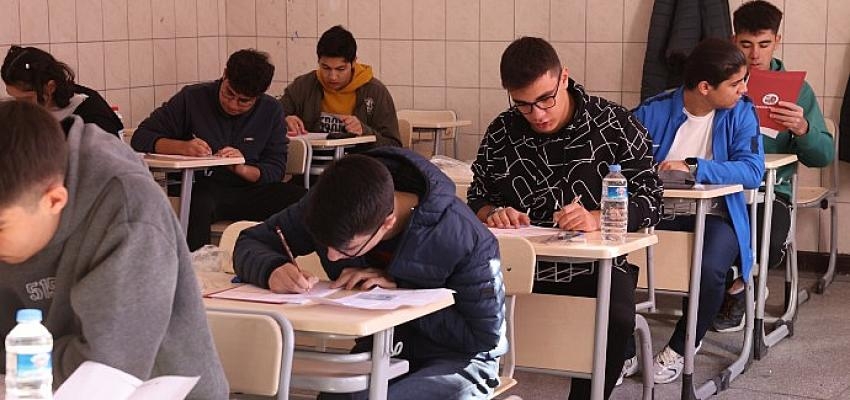 Nevşehir Belediyesi Tarafından TYT Deneme Sınavı  Yapıldı