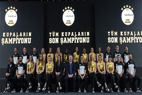 VakıfBank yeni sezonu açtı