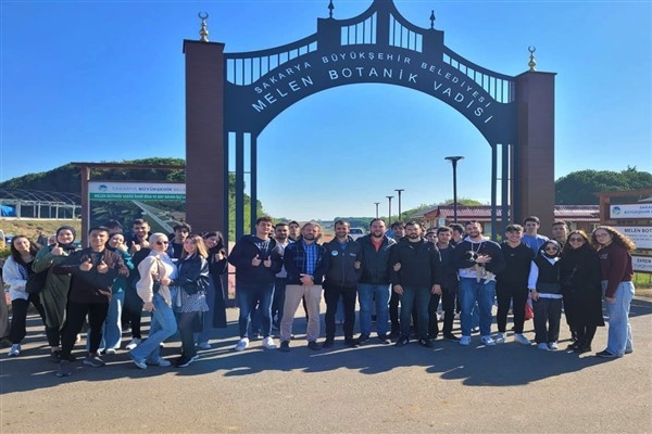 SUBÜ turizm öğrencileri Sakarya