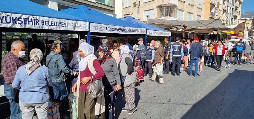 Aydın Büyükşehir Belediyesi Ata Tohumlarından Kışlık Sebze Fidesi Dağıtımına Başladı