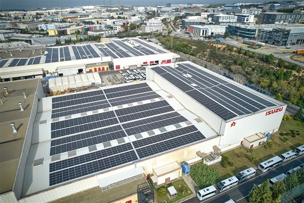 Anadolu Isuzu, elektrik ihtiyacının yüzde 70’ini güneş enerjisinden sağlayacak 