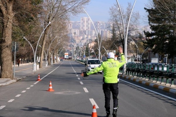 Bakan Soylu: ″Ölümlü kaza oranı geçen yıla göre yüzde 12,9 azaldı″