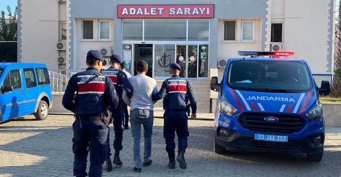 Jandarma, Araçla Çarparak Baba Oğulun Ölümüne Sebep Olan Sürücüyü Yakaladı