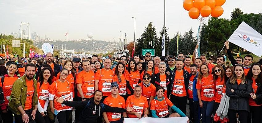 AÇEV, İstanbul Maratonu’nda hedefini aşarak 546 çocuğa ulaştı