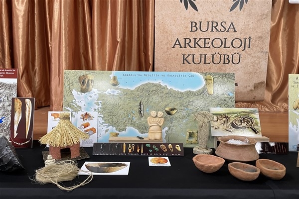 Bursa Arkeoloji Kulübü ilkokul öğrencileriyle buluştu