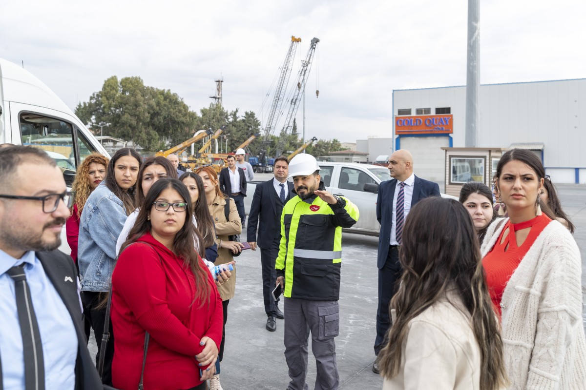 Kariyer Merkezi, Lojistikçileri Sektöre Hazırlıyor