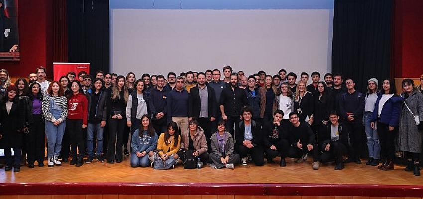 DEÜ, Nasa’daki Türk Astrofizikçiyi Öğrencilerle Buluşturdu
