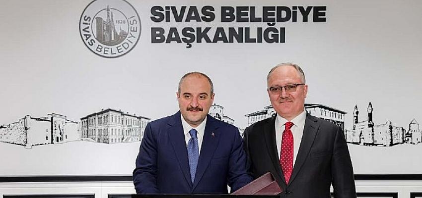 Bakan Mustafa Varank’tan Sivas Belediye Başkanı Hilmi Bilgin’e Ziyaret