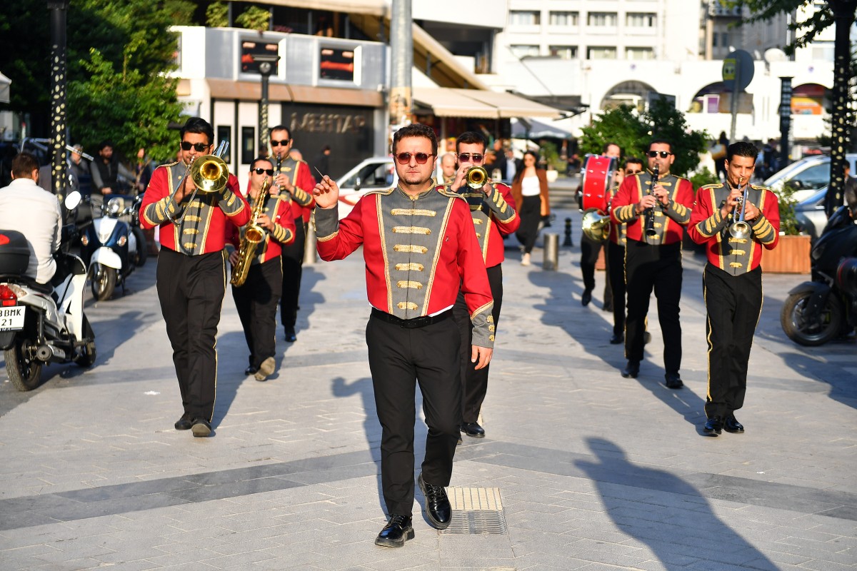 Büyükşehir Bandosu Pandemi Sonrası Tekrar Vatandaşlarla Buluştu