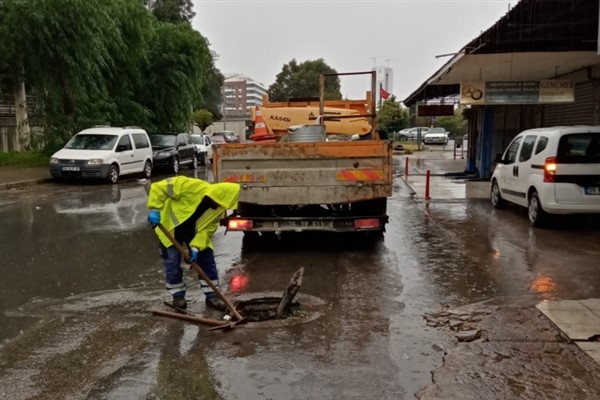 İzmir’de 200 noktada yapılan yatırımlar su baskınlarını önledi