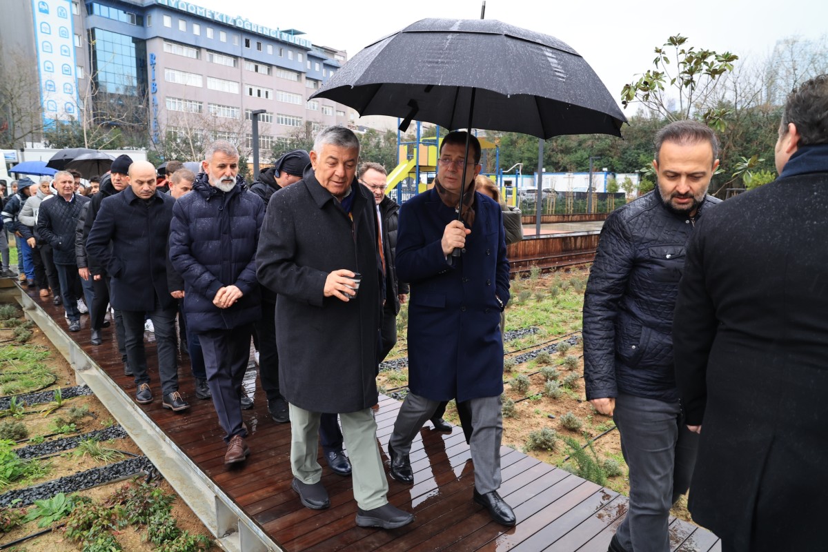 İBB, TERÖR ŞEHİDİ ÇİFTİN ADINI AYAZAĞA’DA YAŞATTI