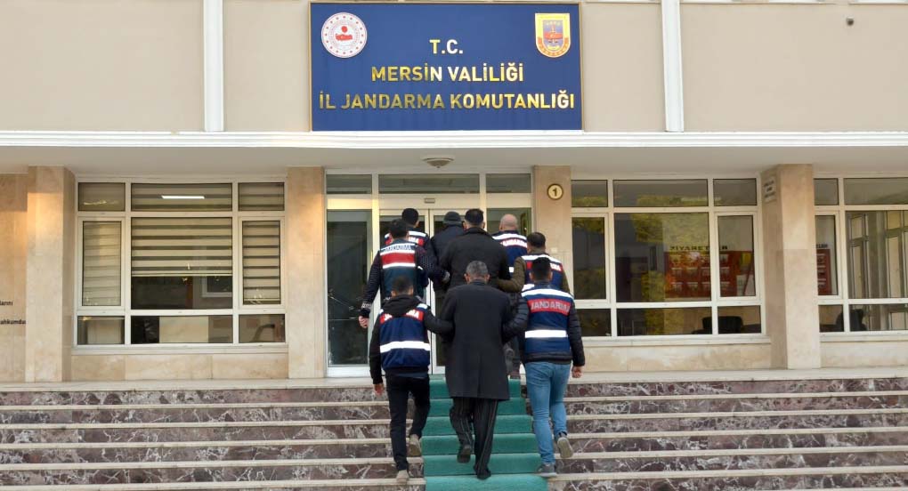 “JANDARMADAN DEAŞ’IN SÖZDE SORUMLUSUNA OPERASYON; (3) GÖZALTI”