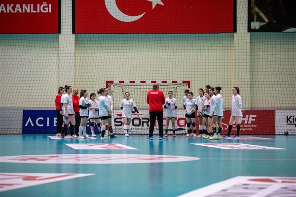 U19 ve U17 Milli Hentbol takımları Burdur ve Ankara