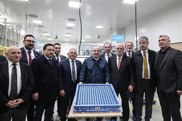 Avrupa’nın ilk Silindirik Lityum İyon Pil Tesisinde, günlük 24 bin adet pil üretiliyor