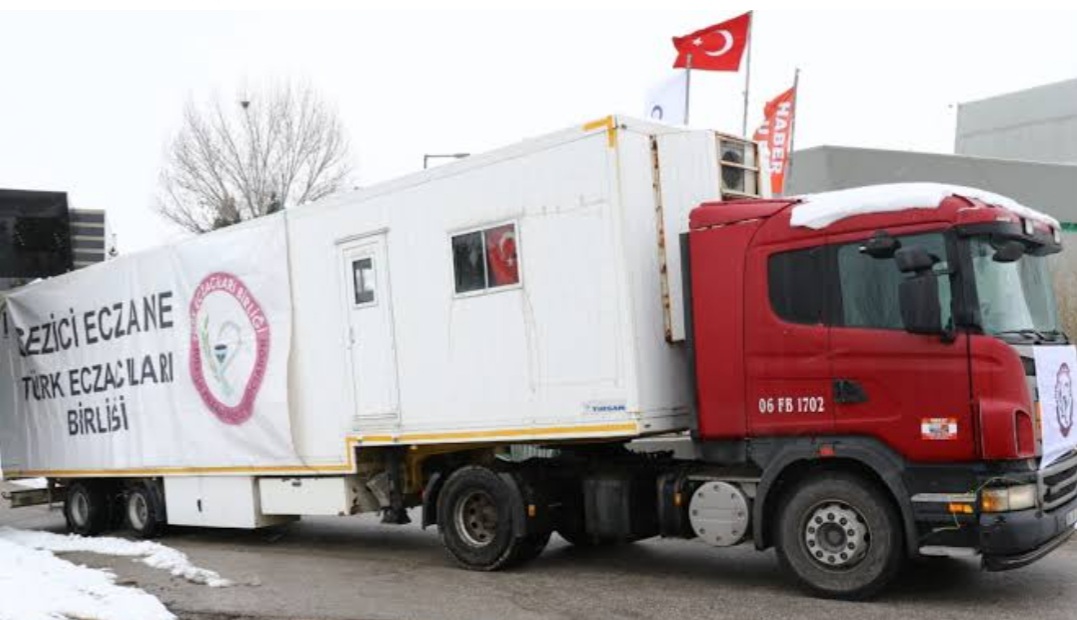 ​​​​​​​Deprem bölgesinde 25 sahra eczanesinden ücretsiz ilaç temin ediliyor