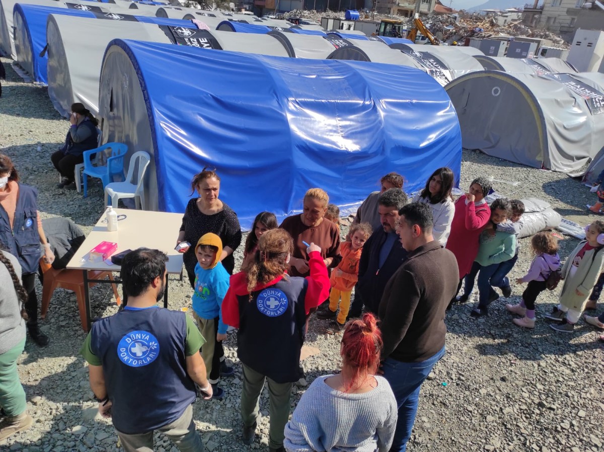 Dünya Doktorlarından Deprem Bölgesine Salgın Hastalık Uyarısı