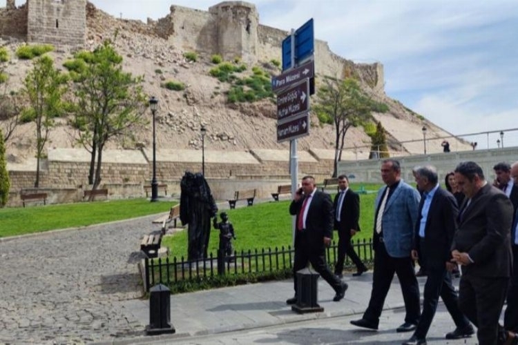 Gaziantep müzelerine Bakan Yardımcısı