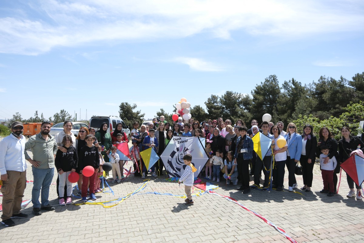 Deprem Bölgesinde  “Umut Şenliği”