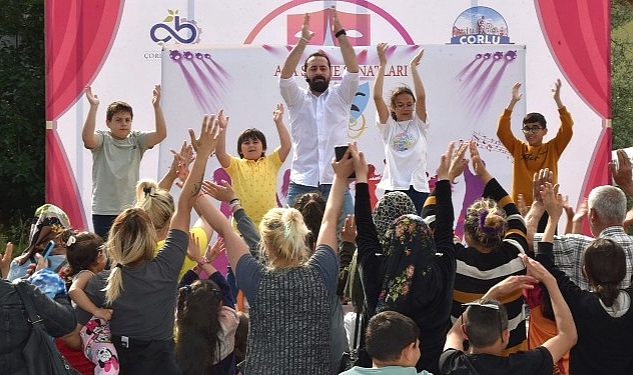 Çorlu Tiyatro Festivali Başladı